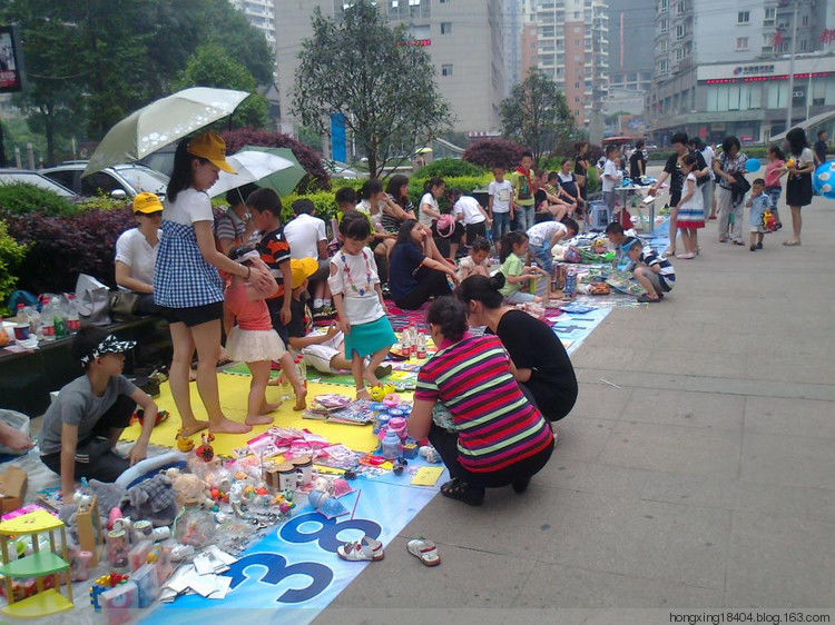 【转载】摆地摊通用万能顺口溜 - 蓝色妖姬的日志 - 石头 - 1328937698的博客