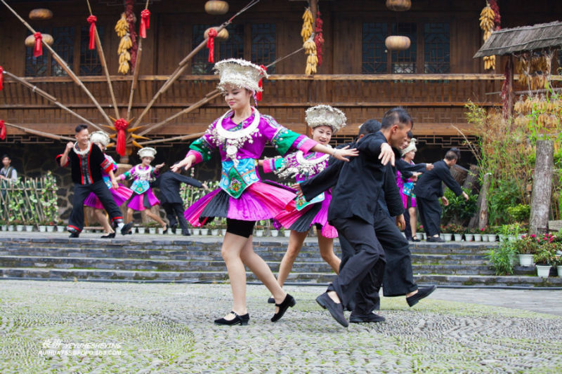 【原创】多彩贵州：最炫民族风（续） - 夜雨 - 喜欢夜里沙沙下的雨......