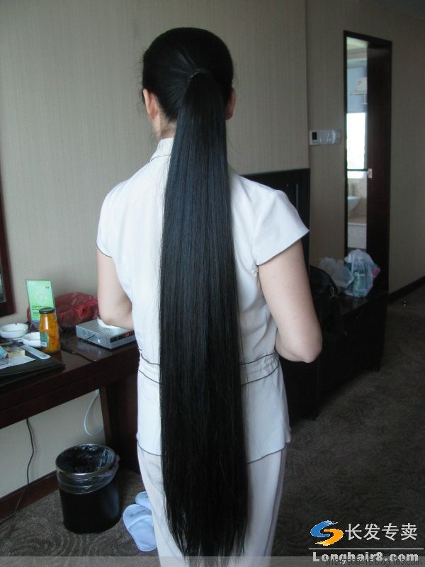 黑发三千丈，惆怅一扫光 - 海阔山遥 - .