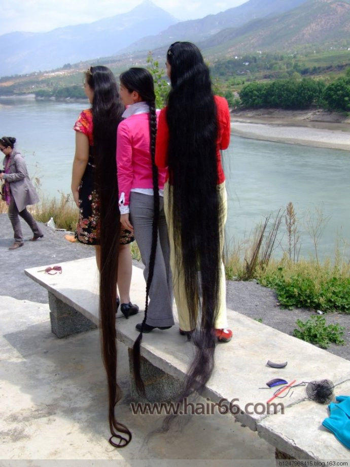 黑发三千丈，惆怅一扫光 - 海阔山遥 - .