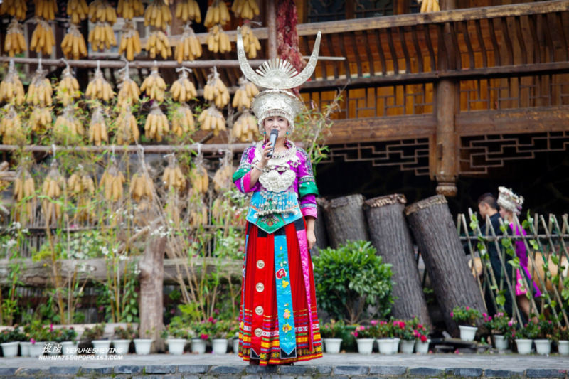 【原创】多彩贵州风：苗寨原生态歌舞 - 夜雨 - 喜欢夜里沙沙下的雨......