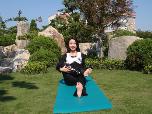 双盘莲花坐图解 <wbr><wbr> <wbr><wbr>三小时双盘成就方法