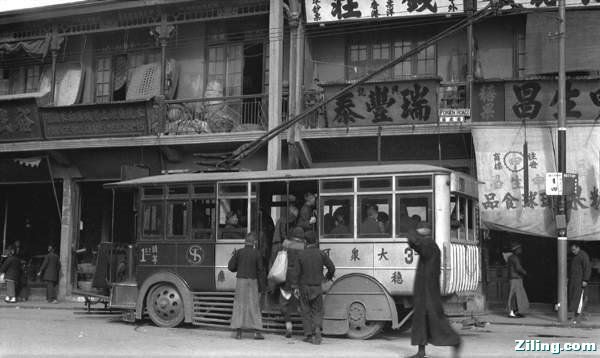 1924年上海无轨电车.jpg