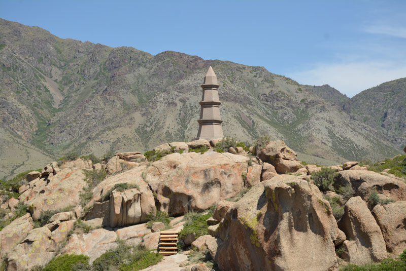 博乐怪石峪，世界最大花岗斑岩怪石群 - 木子弓长 - 驴游记