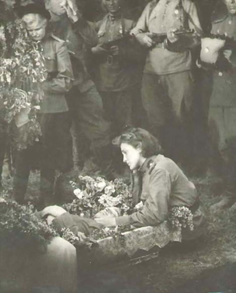 二战：苏军攻克柏林惨烈战斗场景纪实【下】 - 沉默的麻雀 - 沉默的麻雀的博客