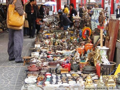 【转载】摆地摊通用万能顺口溜 - 蓝色妖姬的日志 - 石头 - 1328937698的博客