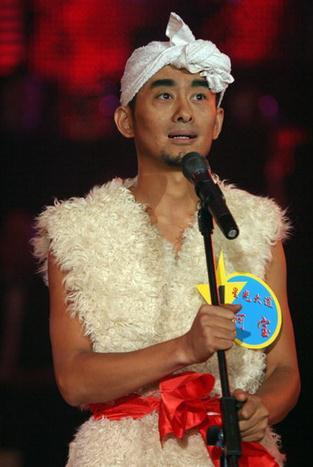 盘点从苦命农村娃熬出名的10大明星