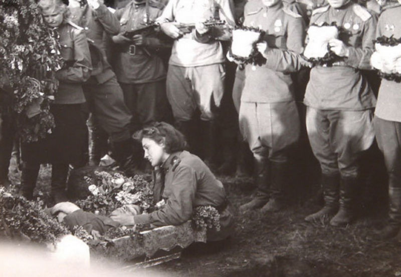 二战：苏军攻克柏林惨烈战斗场景纪实【下】 - 沉默的麻雀 - 沉默的麻雀的博客