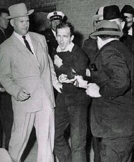 黑手党初指起源于意大利的西西里岛及法国的科西嘉岛的当地秘密结社