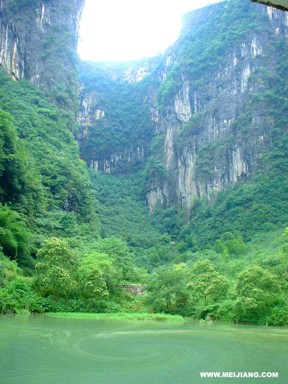 白羊沟风景区位于昌平区流村镇白羊城以西与历史悠久的宋代古长城遗址